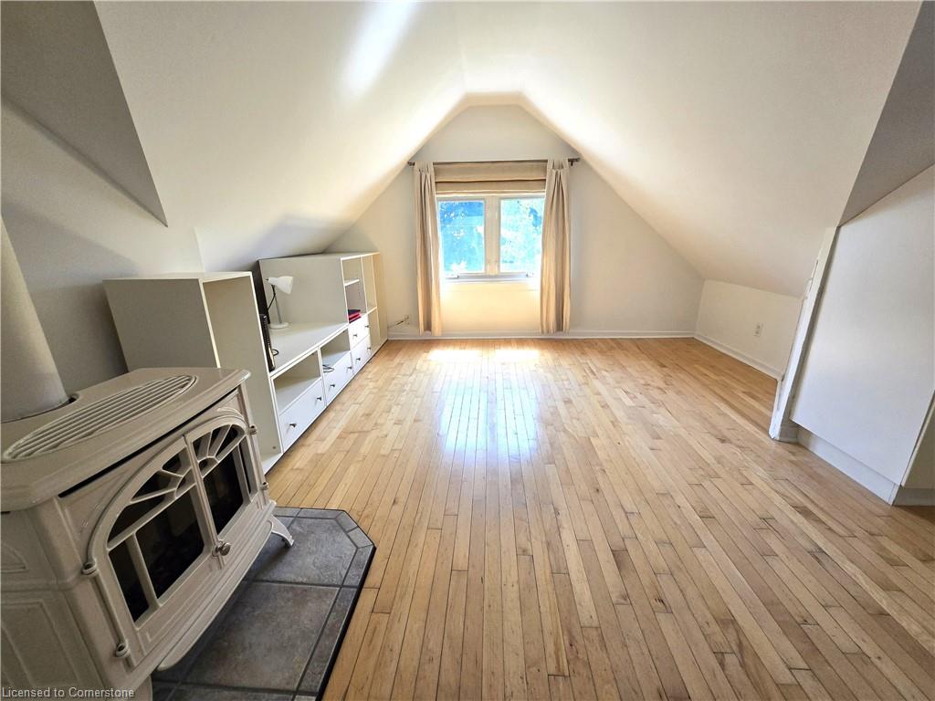 208 King Street E Property Photo 40