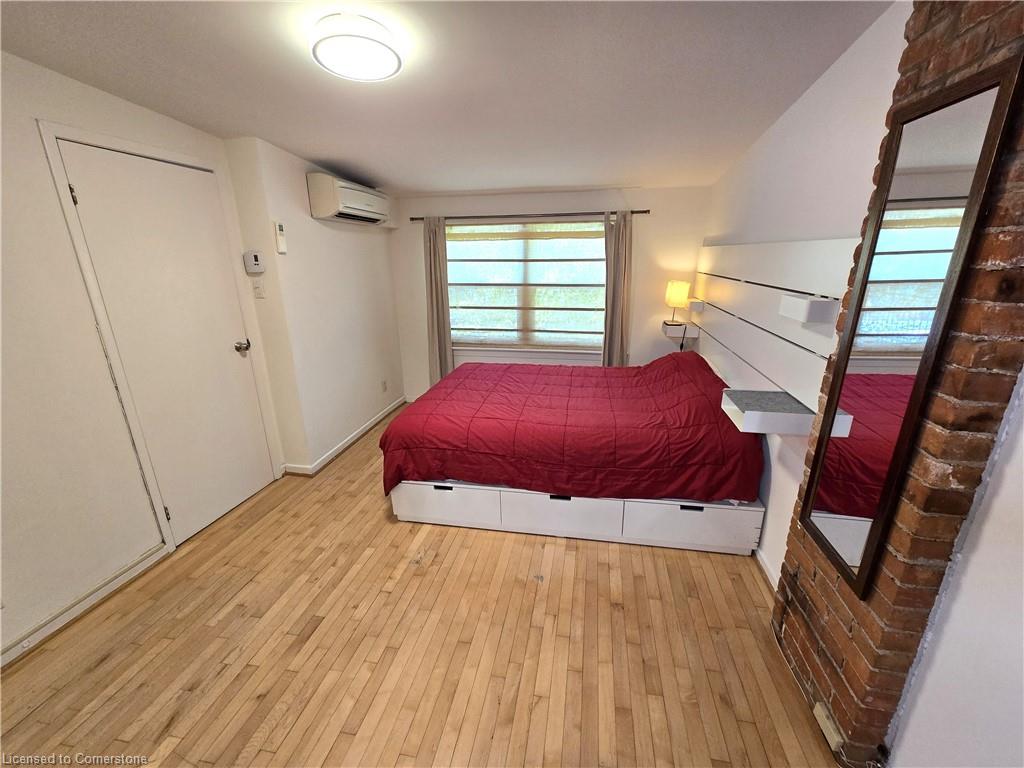 208 King Street E Property Photo 41