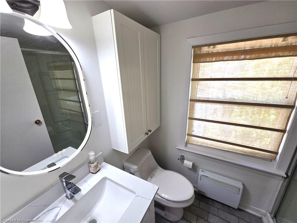 208 King Street E Property Photo 44