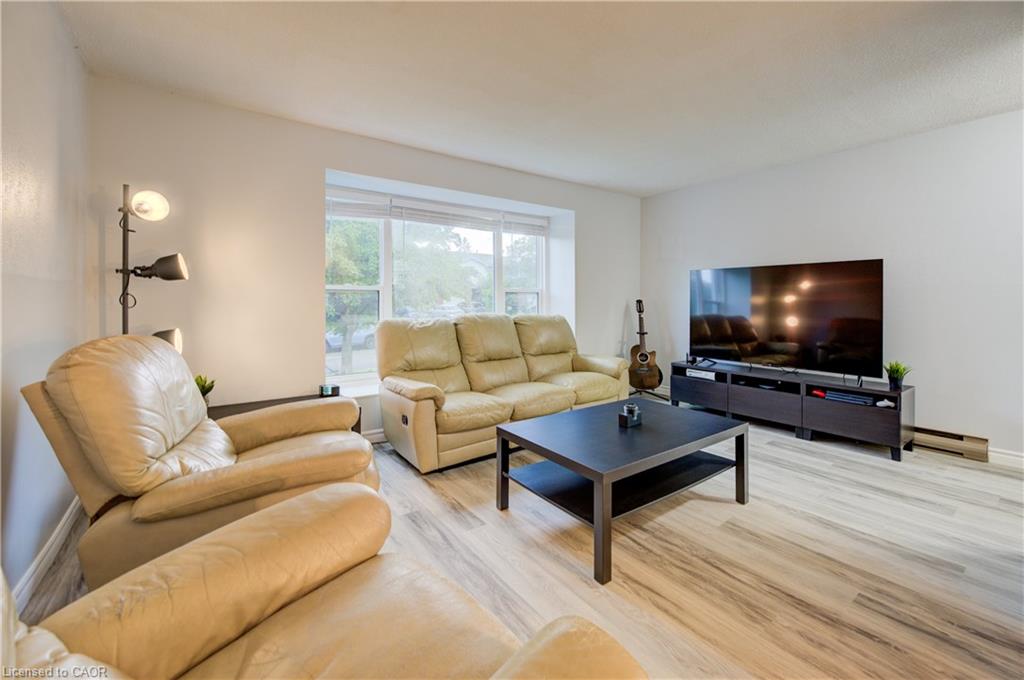 19 Hillbrook Crescent Property Photo 1