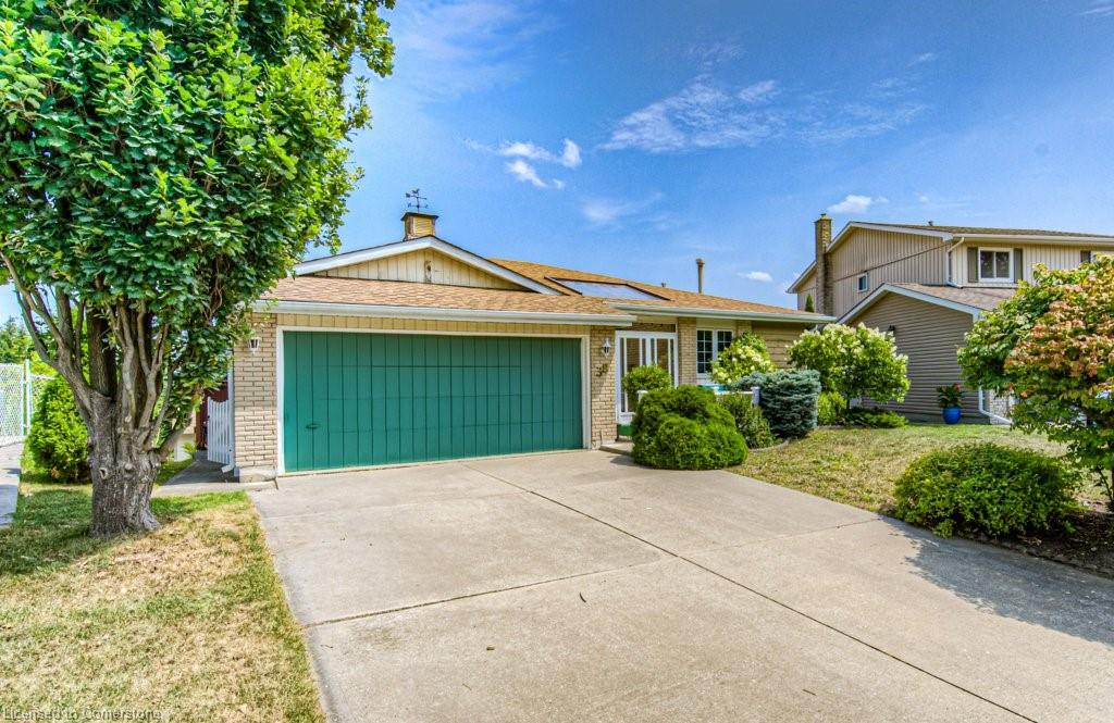 38 Charnwood Court Property Photo 1