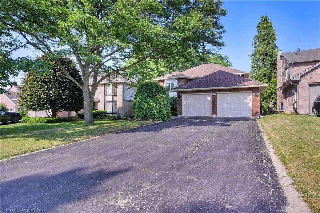 108 Woodbend Crescent Property Photo 1