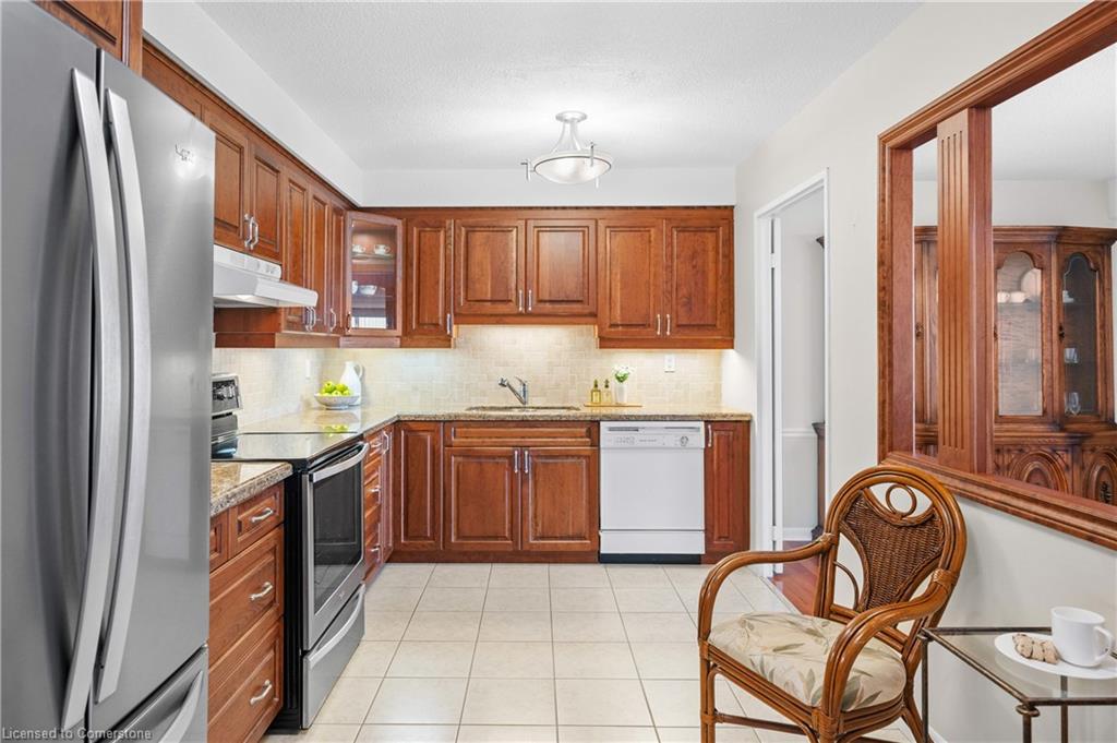 1402-2185 Marine Drive Property Photo 9