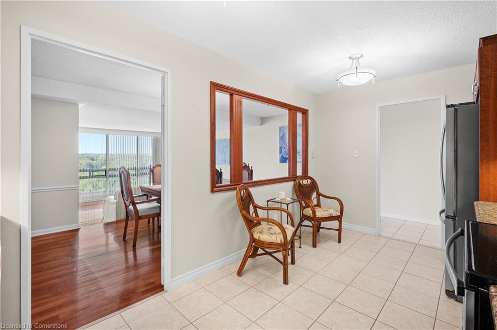 1402-2185 Marine Drive Property Photo 14
