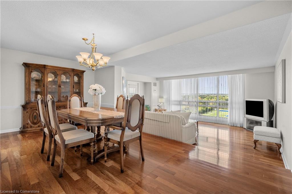 1402-2185 Marine Drive Property Photo 16