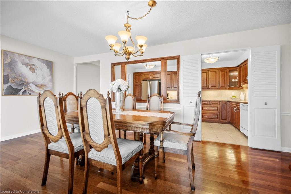 1402-2185 Marine Drive Property Photo 18