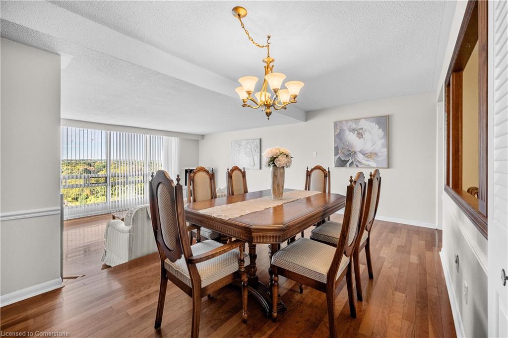 1402-2185 Marine Drive Property Photo 19