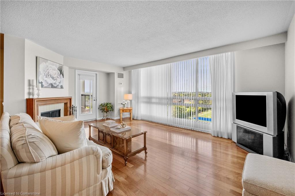 1402-2185 Marine Drive Property Photo 20