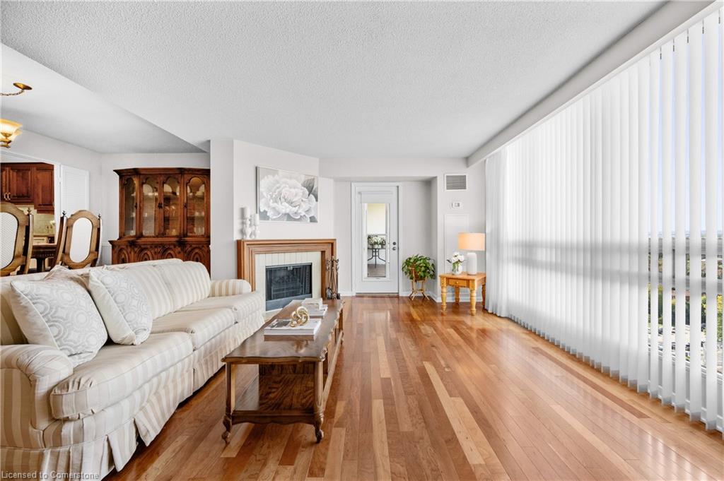 1402-2185 Marine Drive Property Photo 22