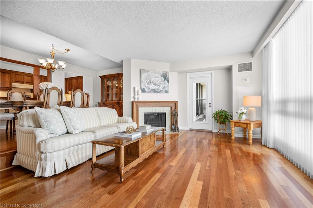 1402-2185 Marine Drive Property Photo 23