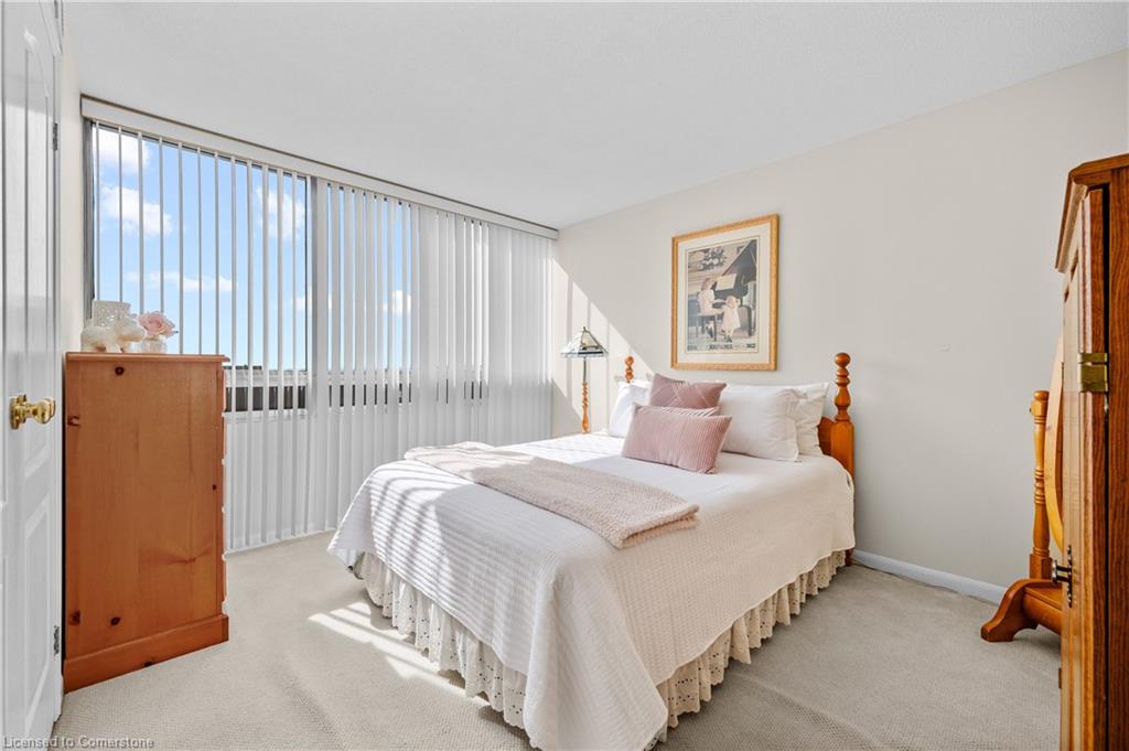 1402-2185 Marine Drive Property Photo 31