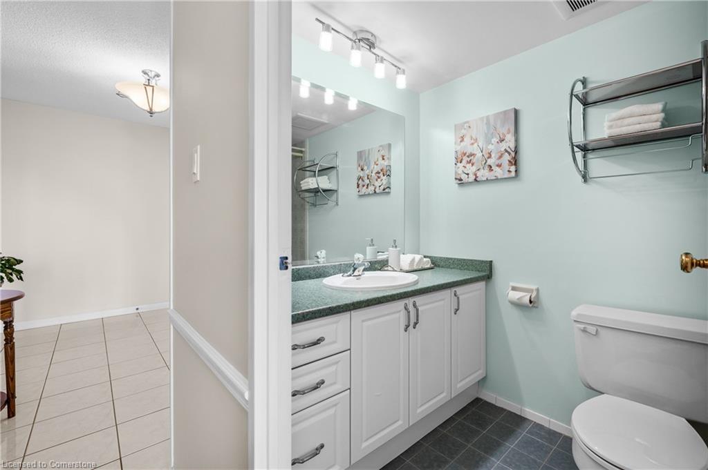 1402-2185 Marine Drive Property Photo 35