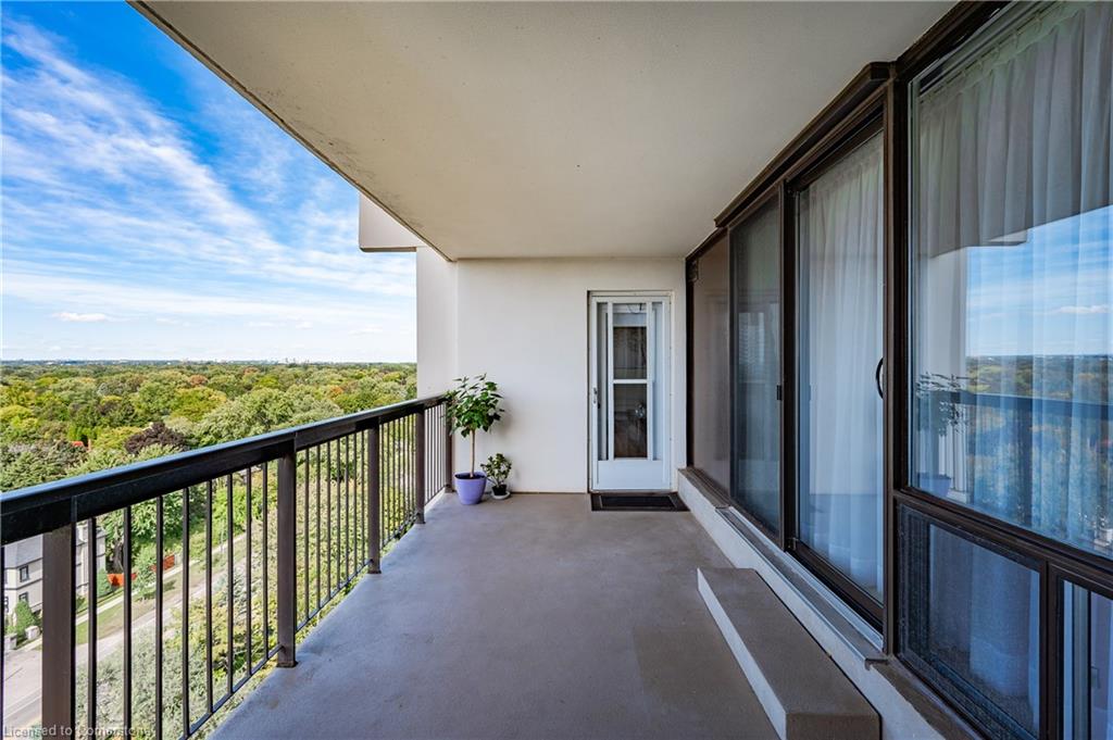 1402-2185 Marine Drive Property Photo 40
