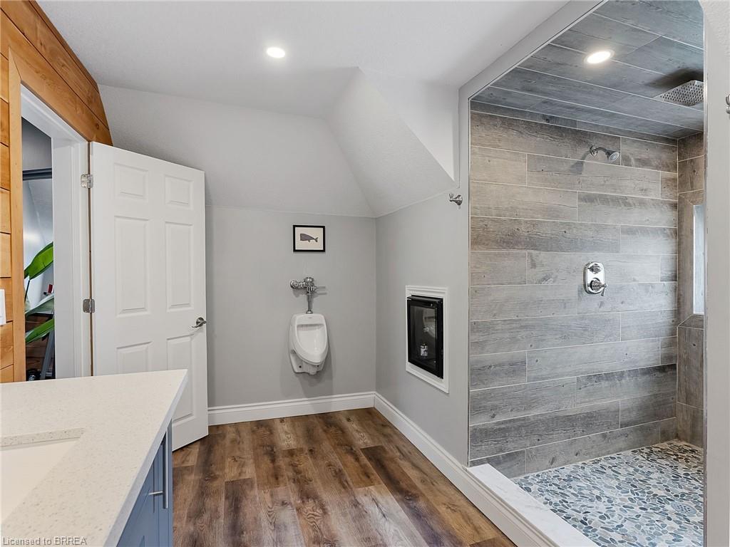 233 Oakland Road Property Photo 24