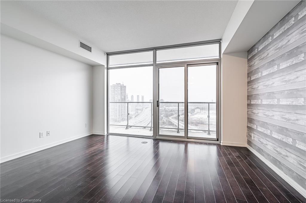 2206-105 The Queensway Property Photo 18