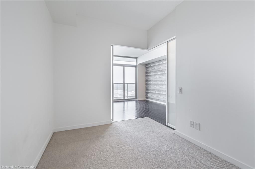 2206-105 The Queensway Property Photo 22