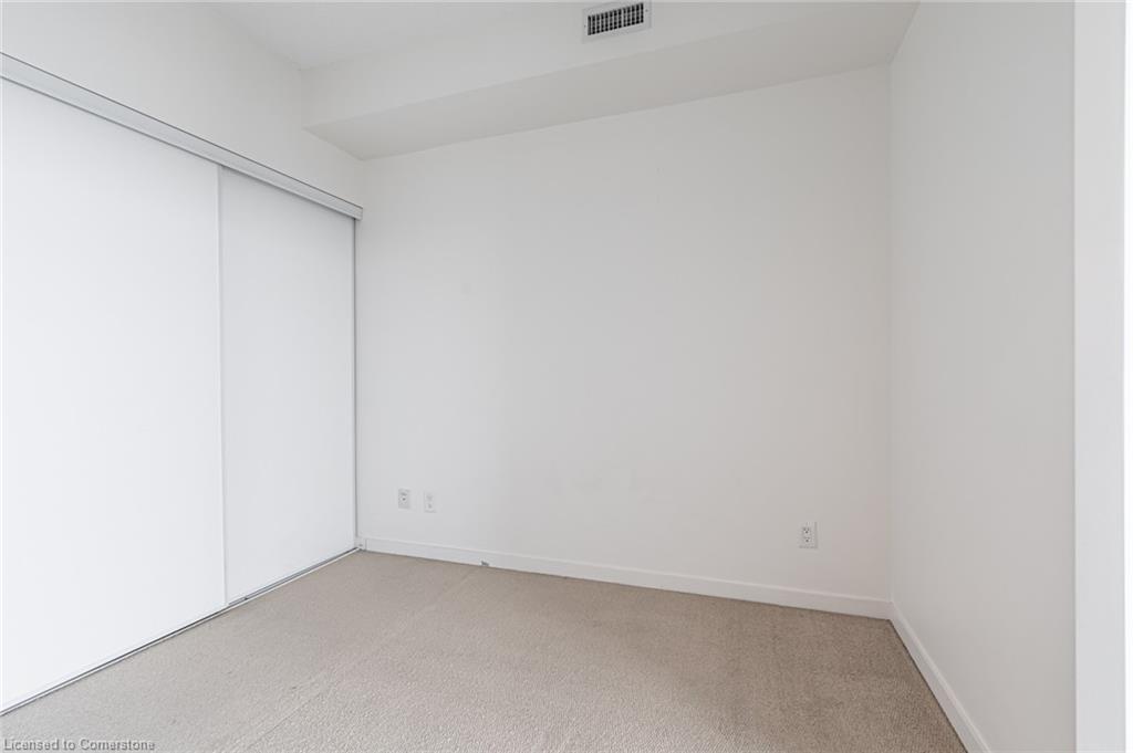 2206-105 The Queensway Property Photo 23