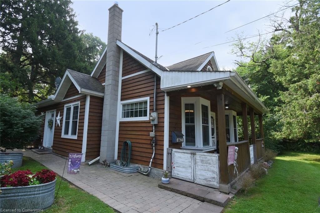 662 Old Dundas Road Property Photo 1