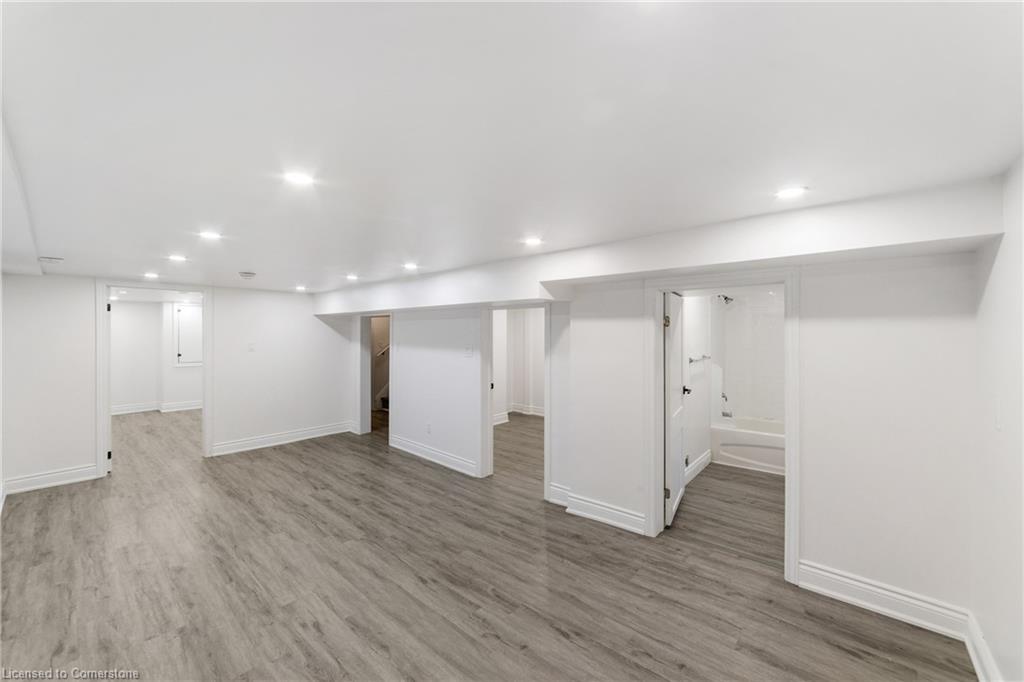 27 Melrose Avenue S Property Photo 13