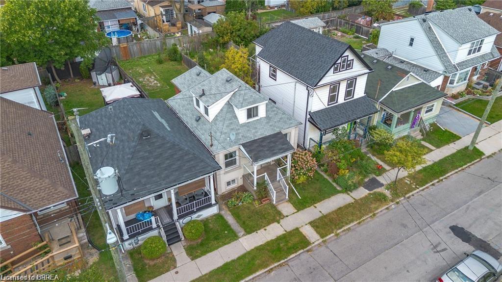 157 Weir Street N Property Photo 23