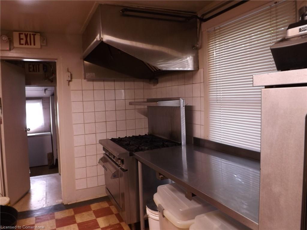 5815 Main Street Property Photo 10
