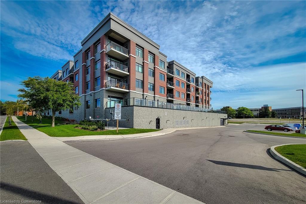 313-1 Redfern Avenue Property Photo 2