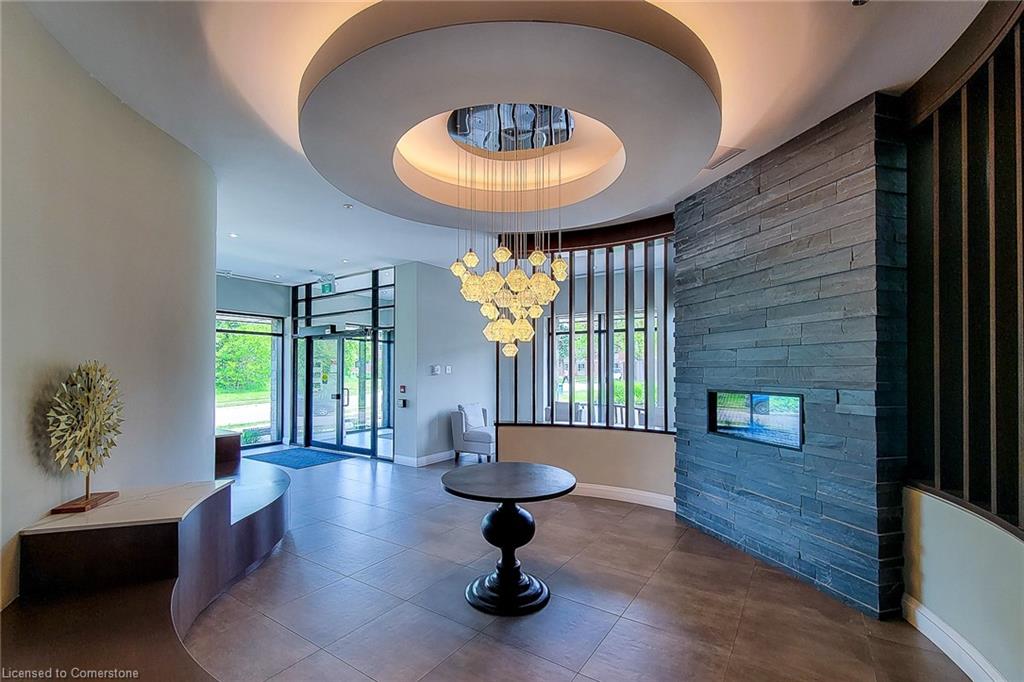 313-1 Redfern Avenue Property Photo 4