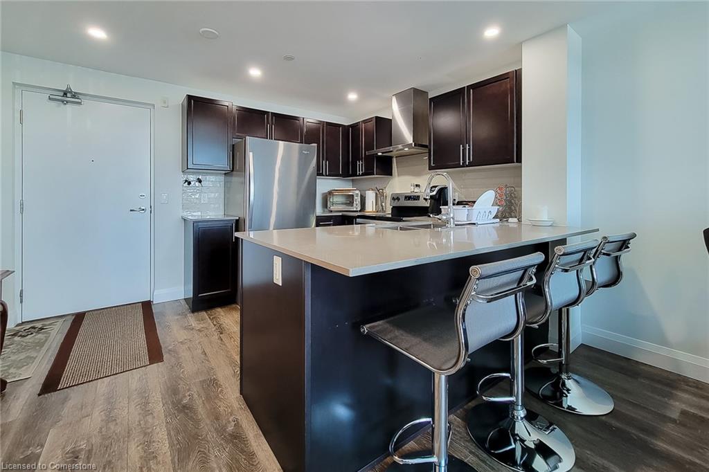 313-1 Redfern Avenue Property Photo 10