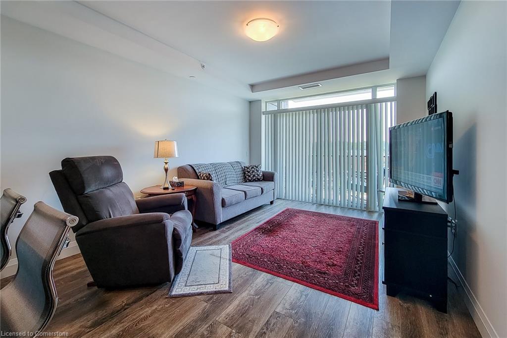 313-1 Redfern Avenue Property Photo 11