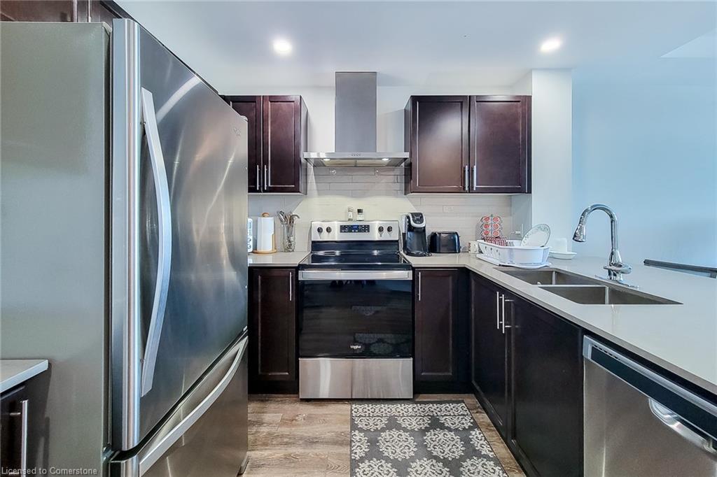 313-1 Redfern Avenue Property Photo 21