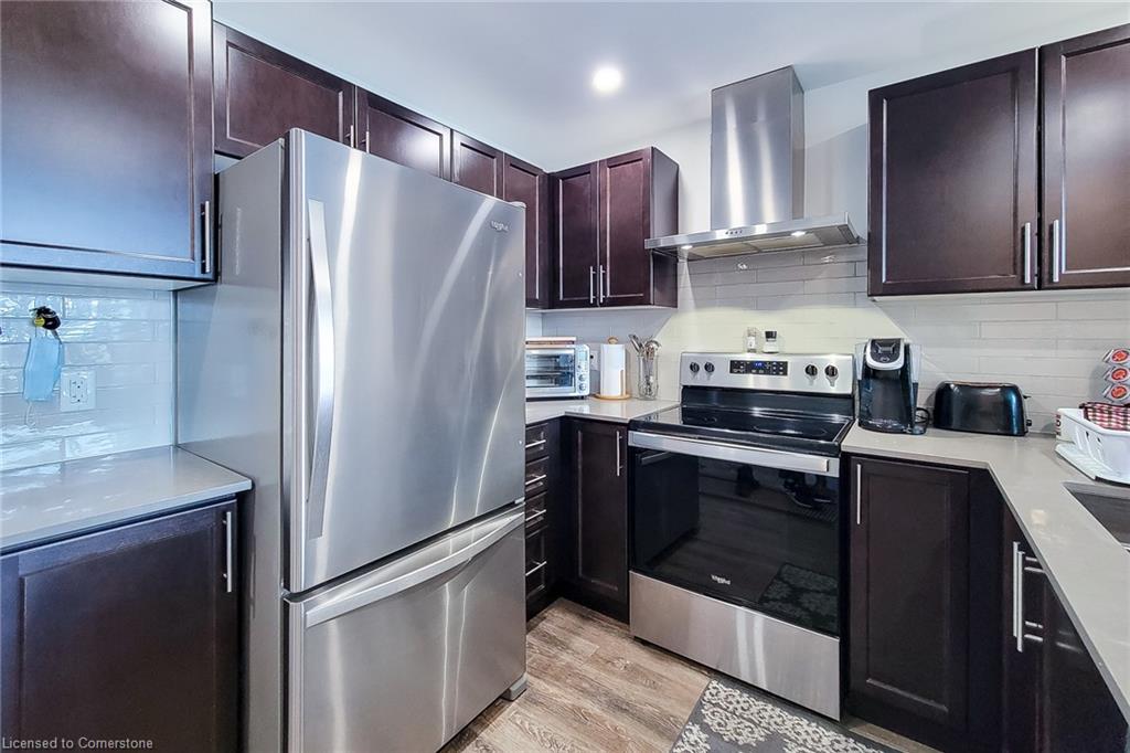 313-1 Redfern Avenue Property Photo 22