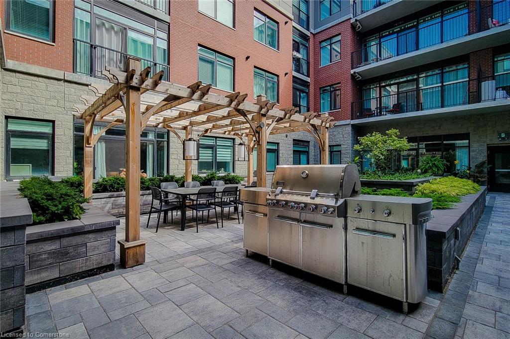 313-1 Redfern Avenue Property Photo 30