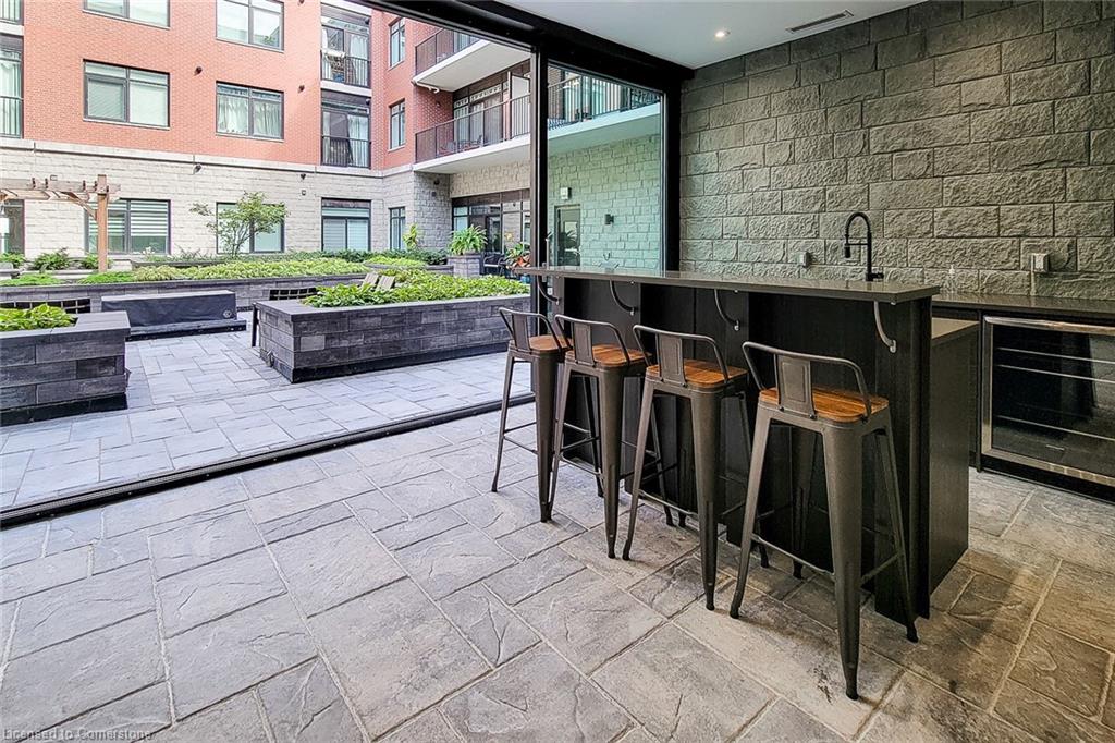 313-1 Redfern Avenue Property Photo 32