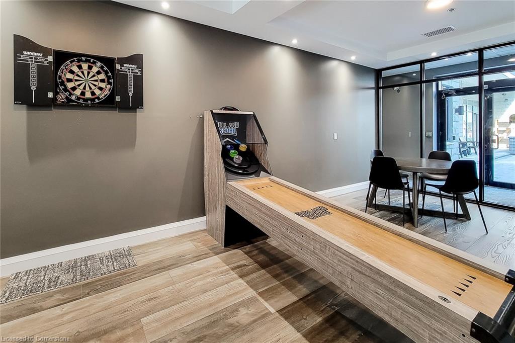 313-1 Redfern Avenue Property Photo 35