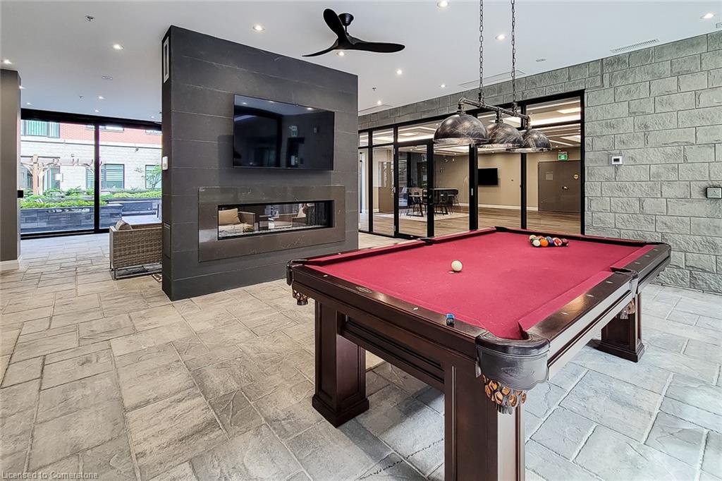 313-1 Redfern Avenue Property Photo 38