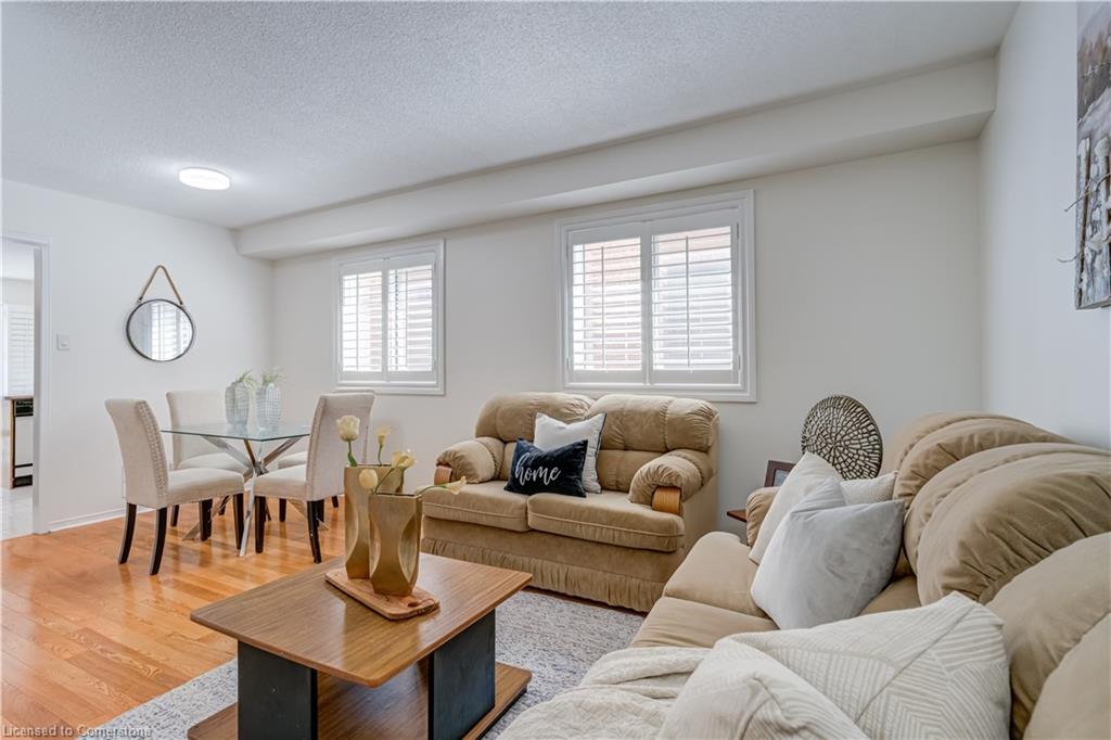 61 Cedarwood Crescent Property Photo 8