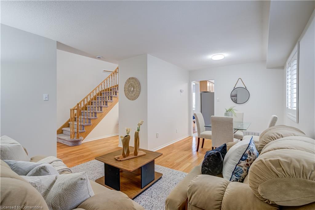 61 Cedarwood Crescent Property Photo 9