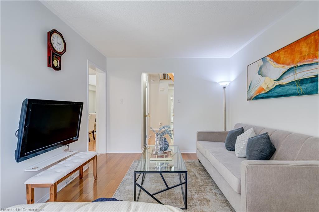 61 Cedarwood Crescent Property Photo 12