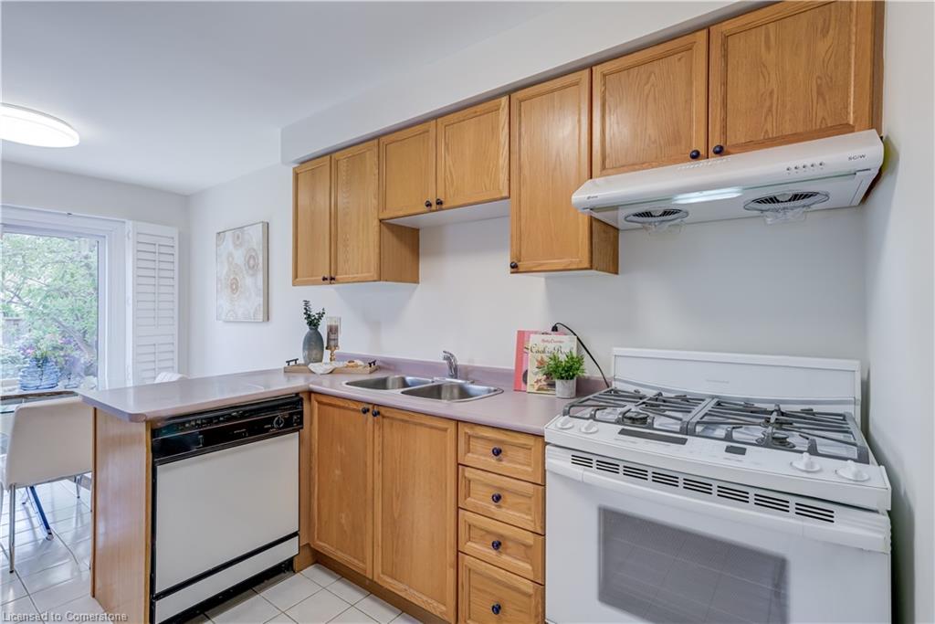 61 Cedarwood Crescent Property Photo 20