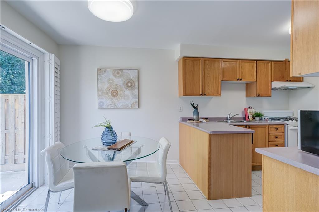 61 Cedarwood Crescent Property Photo 24