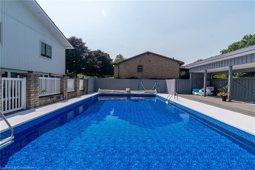 4 Colonial Drive Property Photo 14