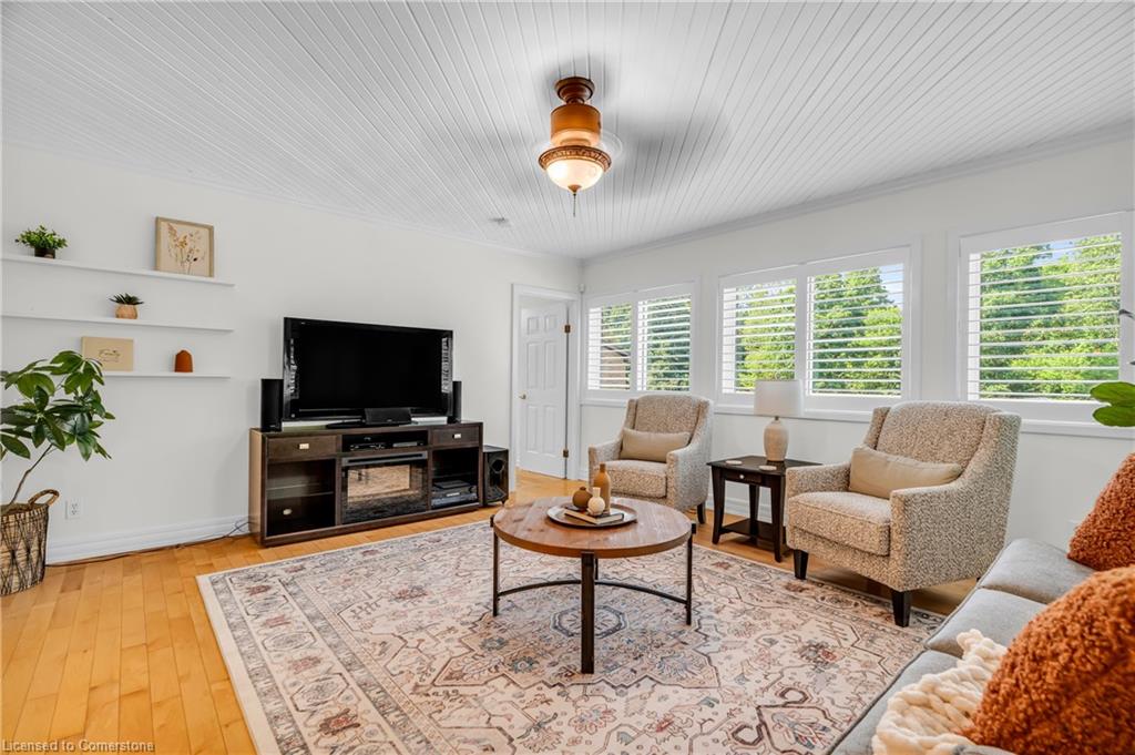 4 Colonial Drive Property Photo 23