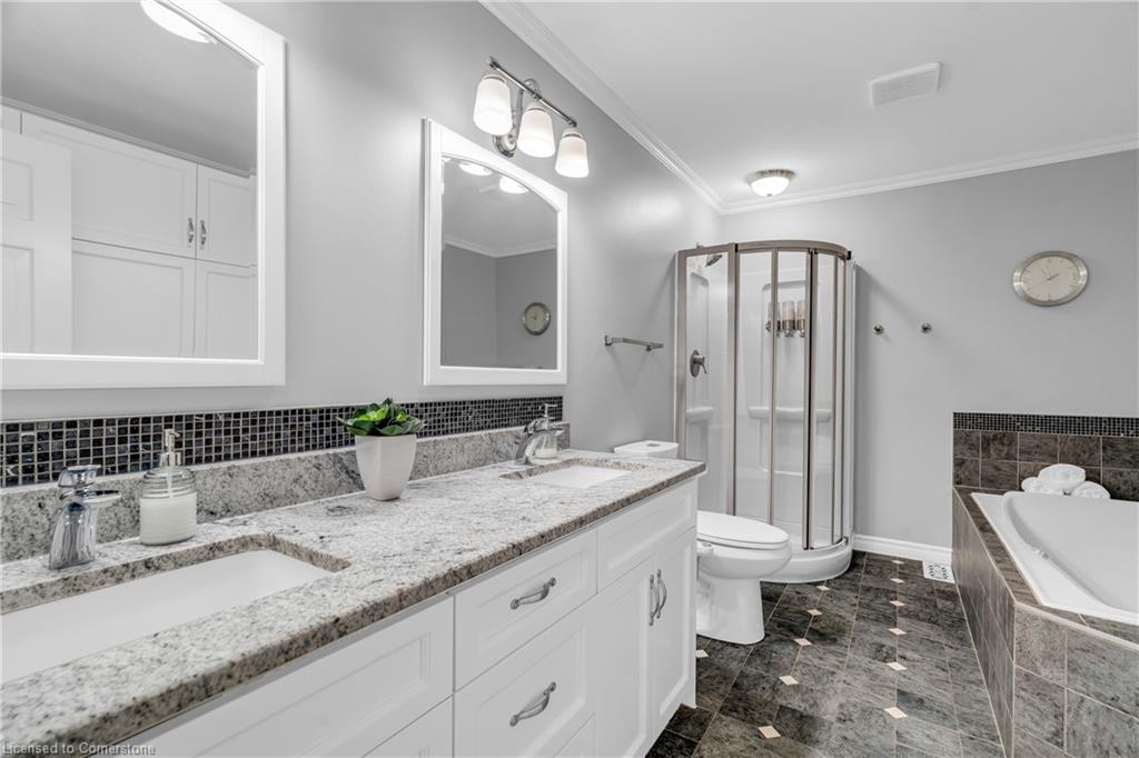 4 Colonial Drive Property Photo 30