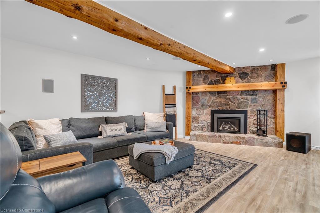 4 Colonial Drive Property Photo 33