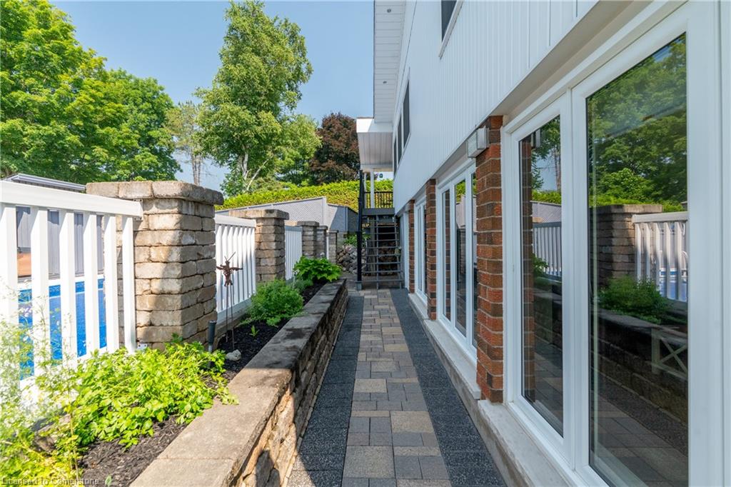 4 Colonial Drive Property Photo 44