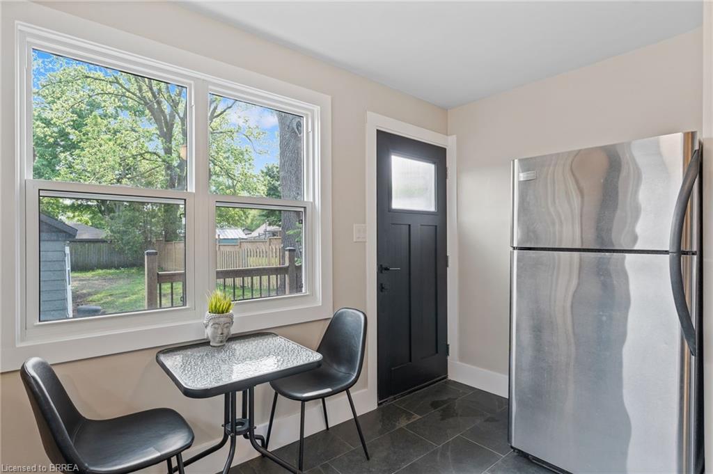 7 Esther Street Property Photo 24