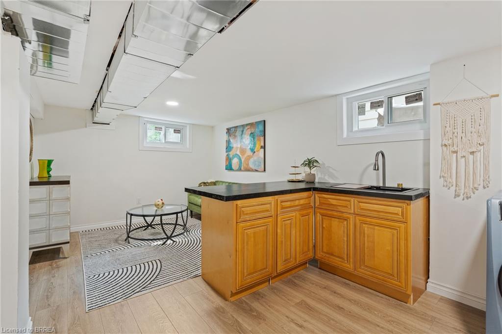 7 Esther Street Property Photo 35