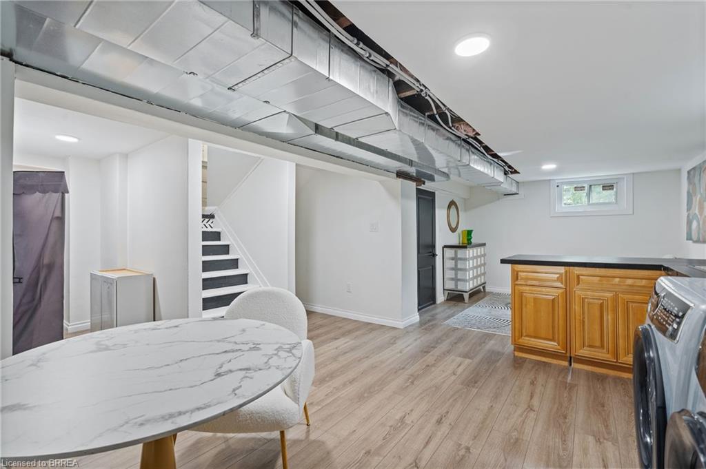 7 Esther Street Property Photo 36