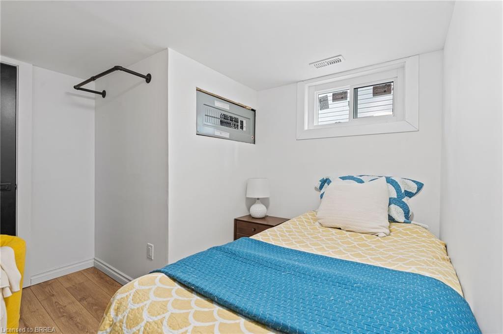 7 Esther Street Property Photo 39