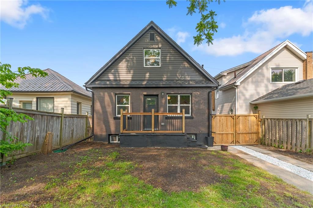 7 Esther Street Property Photo 42